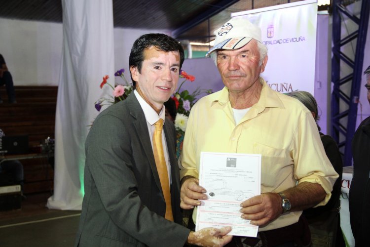 158 FAMILIAS FORMARÁN PARTE DE UN NUEVO LOTEO HABITACIONAL EN VICUÑA