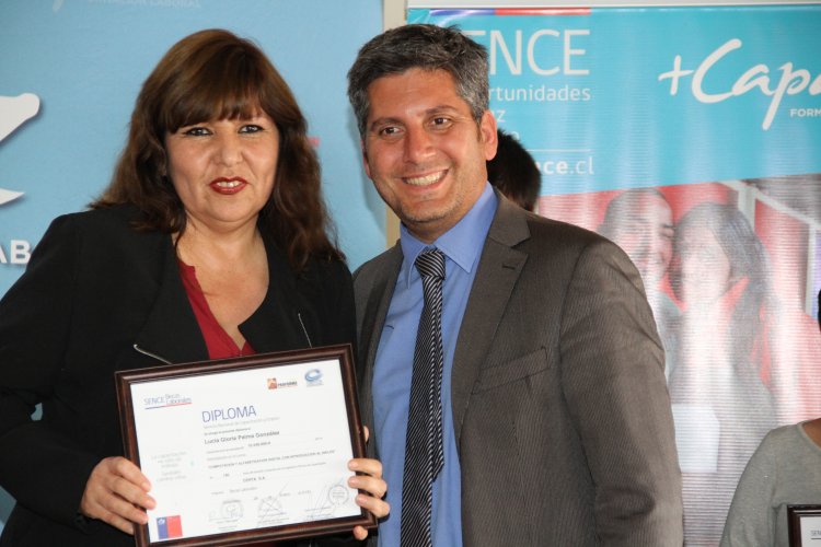 EN COQUIMBO, MUJERES Y JÓVENES SE CERTIFICAN A TRAVÉS DE SENCE