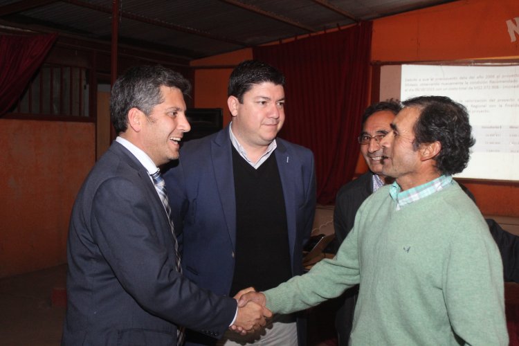 ALCANTARILLADO PARA NUEVA AURORA OVALLE.-