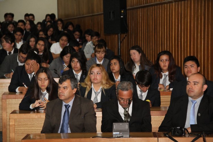 JÓVENES CON TALENTO DE ESTABLECIMIENTOS PÚBLICOS TIENEN PACE GRATUITO A LA EDUCACIÓN SUPERIOR