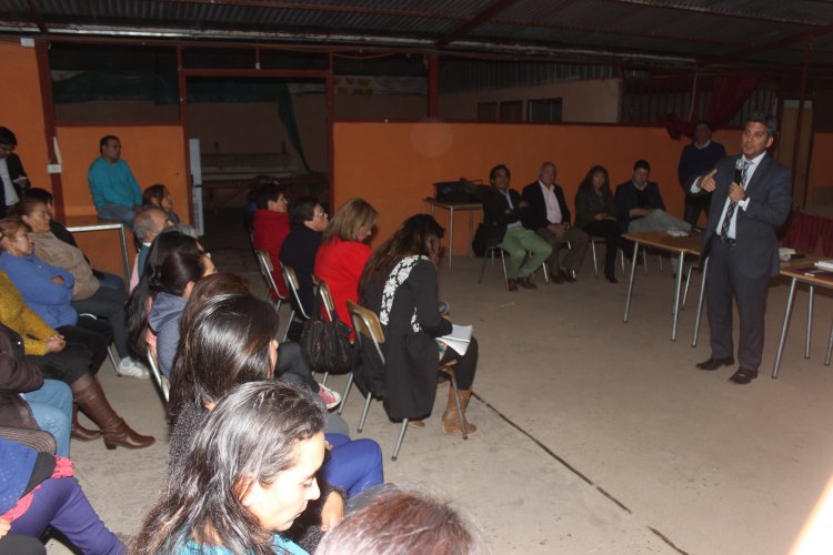 ALCANTARILLADO PARA NUEVA AURORA OVALLE.-