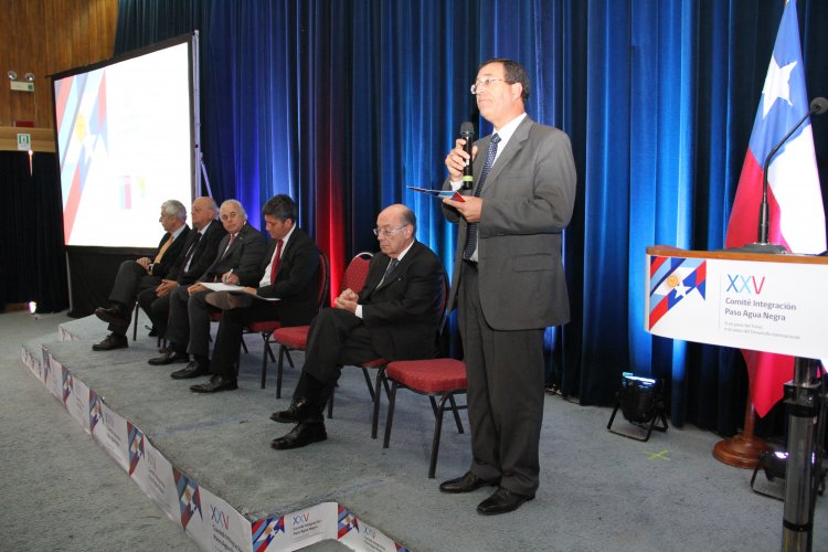 INTENDENTE CLAUDIO IBÁÑEZ: “ESTAMOS AVANZANDO DE MANERA SERIA, CONTUNDENTE Y RATIFICANDO LA VOLUNTAD DE AMBOS PAÍSES