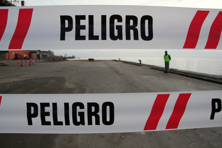 AUTORIDADES CHILENAS Y ARGENTINAS OBSERVAN RECUPERACIÓN DEL PUERTO DE COQUIMBO
