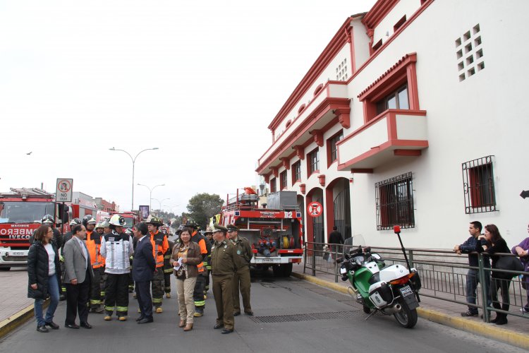 GOBIERNO INFORMA LEY QUE EXIME DE PAGOS DE PEAJE A EQUIPOS DE EMERGENCIAS
