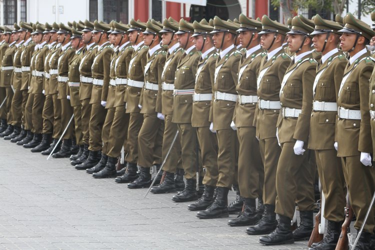 INTENDENTE CLAUDIO IBÁÑEZ DESTACA A CARABINEROS DE CHILE EN SU 89° ANIVERSARIO