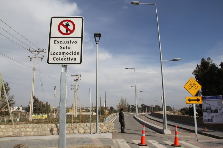 HABILITAN TRÁNSITO DE LOCOMOCIÓN COLECTIVA MENOR EN PUENTE FISCAL DE LA SERENA