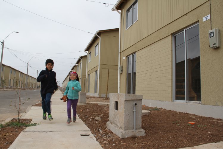 INAUGURAN LOTEO HABITACIONAL QUE ERRADICA TRES CAMPAMENTOS DE OVALLE