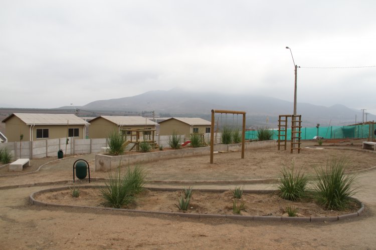 INAUGURAN LOTEO HABITACIONAL QUE ERRADICA TRES CAMPAMENTOS DE OVALLE