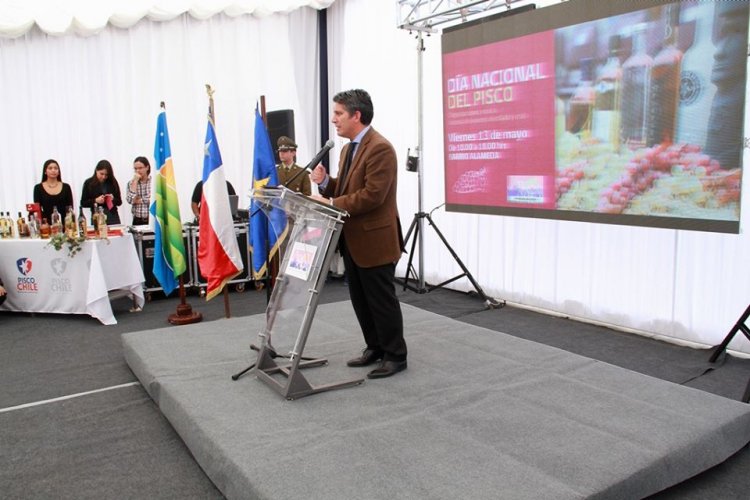 GOBIERNO DESTACA TRABAJO EN CONJUNTO CON PISQUEROS PARA FORTALECER PROYECCIÓN COMERCIAL