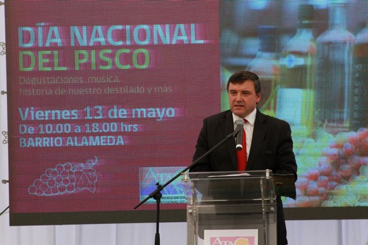 GOBIERNO DESTACA TRABAJO EN CONJUNTO CON PISQUEROS PARA FORTALECER PROYECCIÓN COMERCIAL