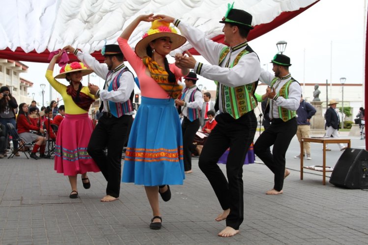 INTENDENTE IBÁÑEZ PRIORIZÓ PROYECTOS CULTURALES Y DEPORTIVOS PARA FINANCIAR DURANTE EL AÑO 2016