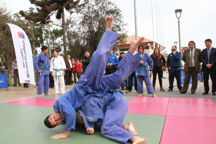 DESPIDEN A JÓVENES DEPORTISTAS QUE COMPETIRÁN EN LOS JUDEJUT DE PERÚ