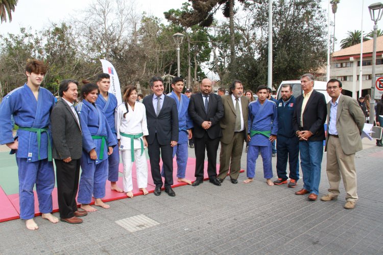 DESPIDEN A JÓVENES DEPORTISTAS QUE COMPETIRÁN EN LOS JUDEJUT DE PERÚ