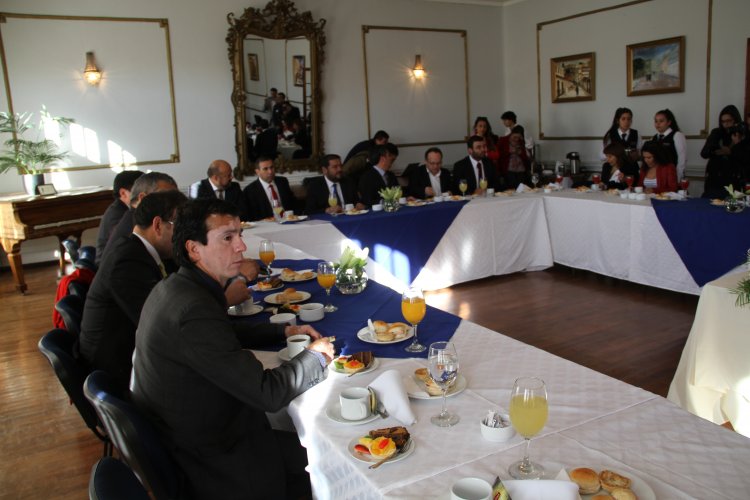 INTENDENTE IBÁÑEZ DESTACA AVANCES HISTÓRICOS DEL GOBIERNO EN 26 MESES DE GESTIÓN