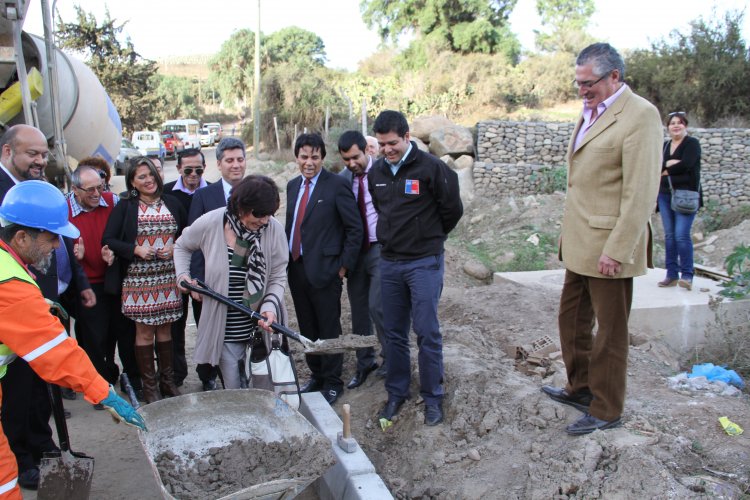 INICIAN OBRAS PARA HABILITAR NUEVA VÍA DE INGRESO AL CENTRO DE ILLAPEL