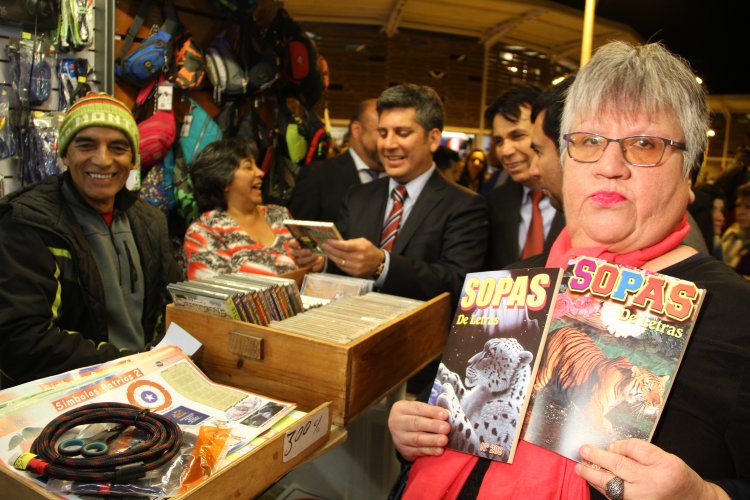 NUEVA PLAZA DE ABASTOS DE ILLAPEL ABRE SUS PUERTAS PARA FERIANTES Y EMPRENDEDORES