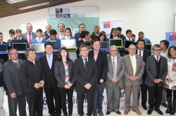 PROGRAMA “ME CONECTO PARA APRENDER” ENTREGA MÁS DE 900 COMPUTADORES A ESTUDIANTES DE OVALLE
