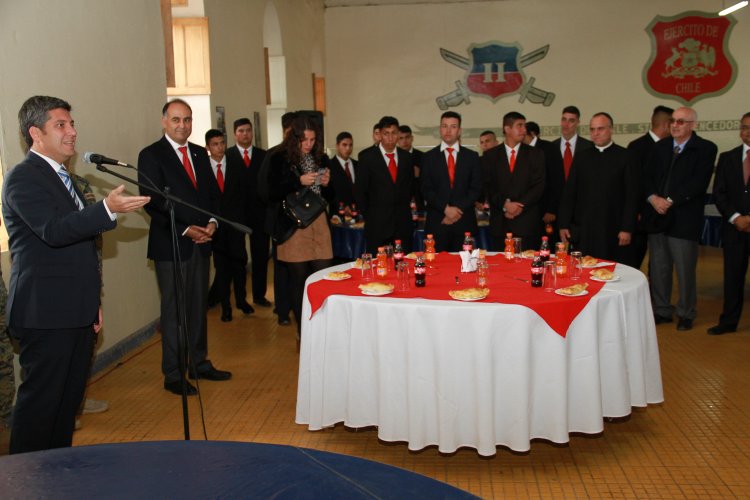 SOLDADOS CONSCRIPTOS LOGRAN CERTIFICARSE EN CONSTRUCCIÓN DE VIVIENDAS DE EMERGENCIAS