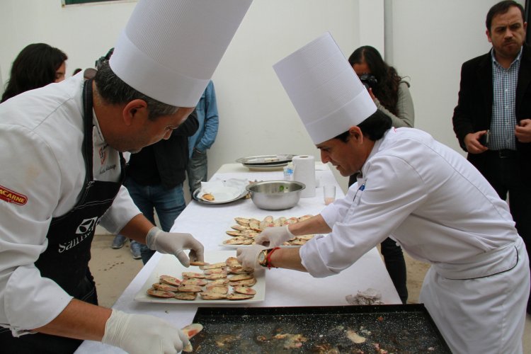 INVITAN A CONSUMIR LOS RECURSOS DEL MAR CON SEGURIDAD PORQUE NO HAY MAREA ROJA