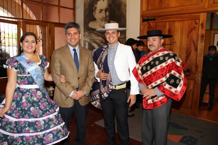 JOVEN PAREJA DE LA SERENA REPRESENTARÁ A LA REGIÓN EN CAMPEONATO NACIONAL DE CUECA