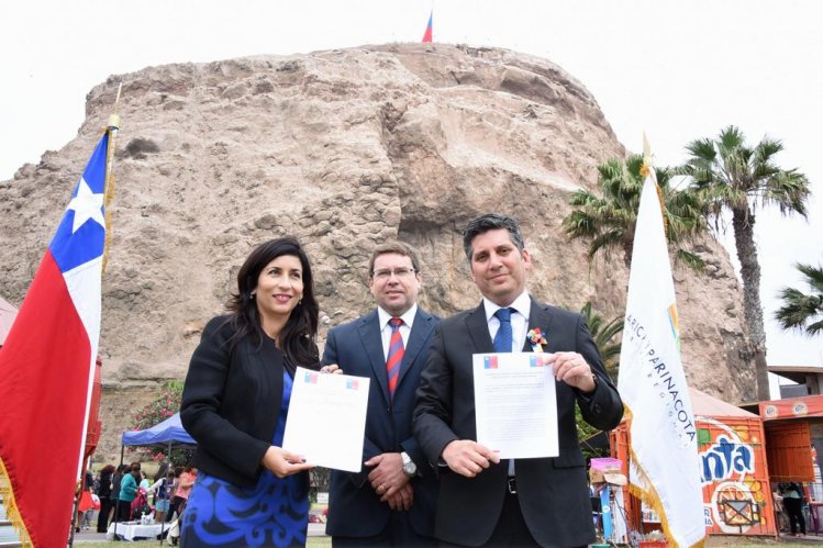 INTENDENTE IBÁÑEZ FIRMA ACUERDO DE COOPERACIÓN POR ESCASEZ HÍDRICA CON ARICA Y PARINACOTA