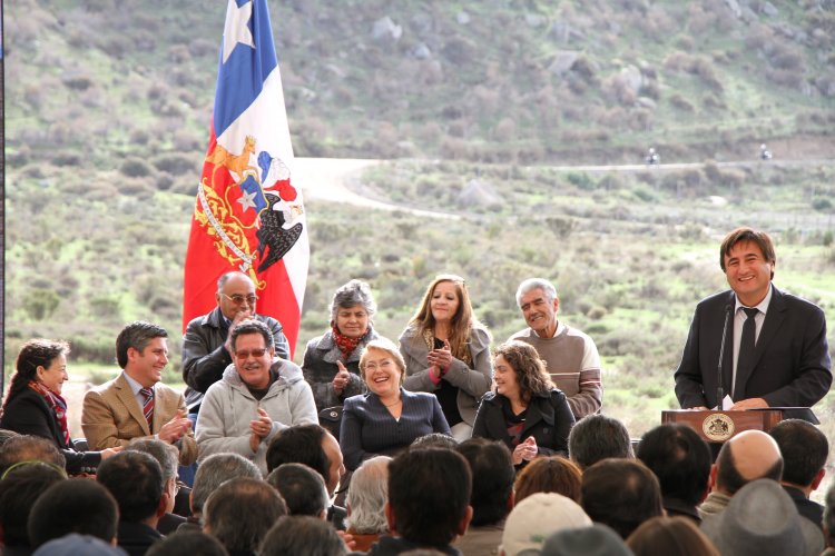 GOBIERNO ENTREGA RECURSOS PARA FORTALECER LA ACTIVIDAD PRODUCTIVA DE PEQUEÑOS MINEROS Y PIRQUINEROS