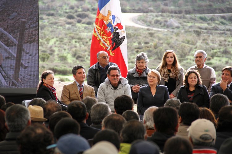 GOBIERNO ENTREGA RECURSOS PARA FORTALECER LA ACTIVIDAD PRODUCTIVA DE PEQUEÑOS MINEROS Y PIRQUINEROS