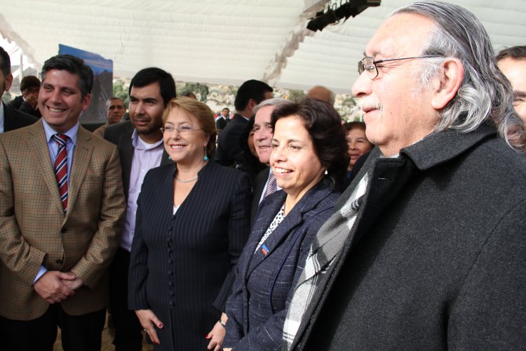 GOBIERNO ENTREGA RECURSOS PARA FORTALECER LA ACTIVIDAD PRODUCTIVA DE PEQUEÑOS MINEROS Y PIRQUINEROS