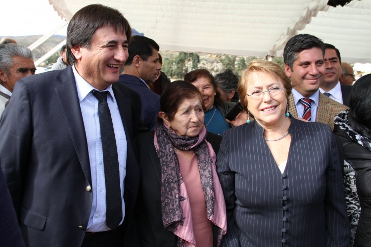 GOBIERNO ENTREGA RECURSOS PARA FORTALECER LA ACTIVIDAD PRODUCTIVA DE PEQUEÑOS MINEROS Y PIRQUINEROS