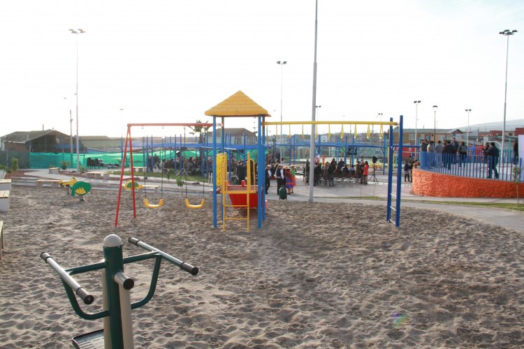 PRESIDENTA BACHELET INAUGURA NUEVA “PLAZA DE LA MUJER” EN SECTOR LAS COMPAÑÍAS DE LA SERENA