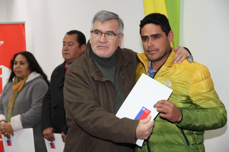 MÁS DE 70 FAMILIAS DE LA SERENA SE CONVIRTIERON EN DUEÑOS LEGALES DE SUS TERRENOS