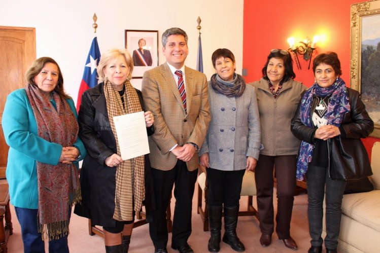 PRESIDENTA MICHELLE BACHELET RESPONDE A MUJERES DE LA REGIÓN DE COQUIMBO