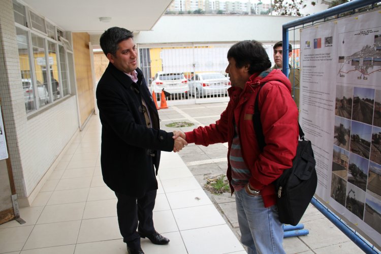 GOBIERNO ENTREGA DONACIÓN PRIVADA PARA PESCADORES ARTESANALES AFECTADOS POR TSUNAMI