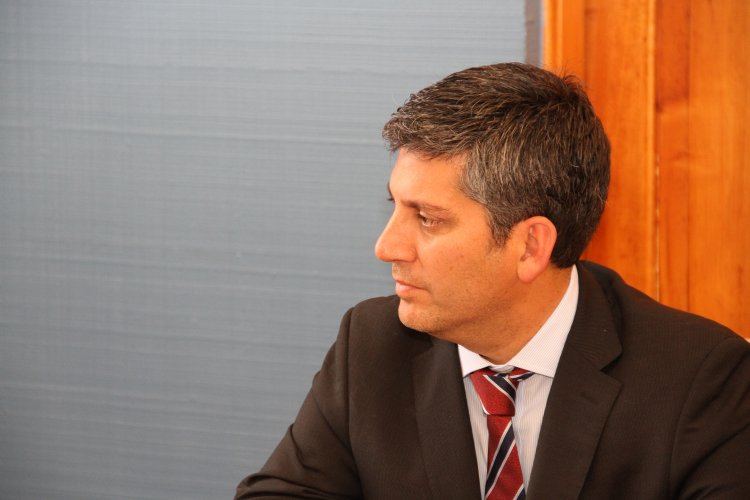 DIPUTADOS ENTREGAN INFORME OFICIAL AL INTENDENTE POR SERIAS DEFICIENCIAS DE LA EMPRESA DE AGUA POTABLE