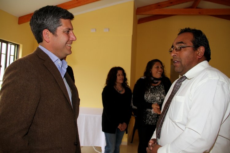 ENTREGAN RENOVADAS SEDES VECINALES EN ZONAS RURALES DE VICUÑA