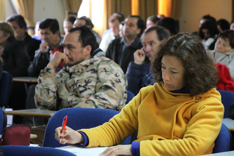 CENTRO EDUCACIONAL DE ADULTOS DE LA SERENA PRESENTÓ SU PROGRAMA DE MEJORAMIENTO A INTENDENTE IBÁÑEZ