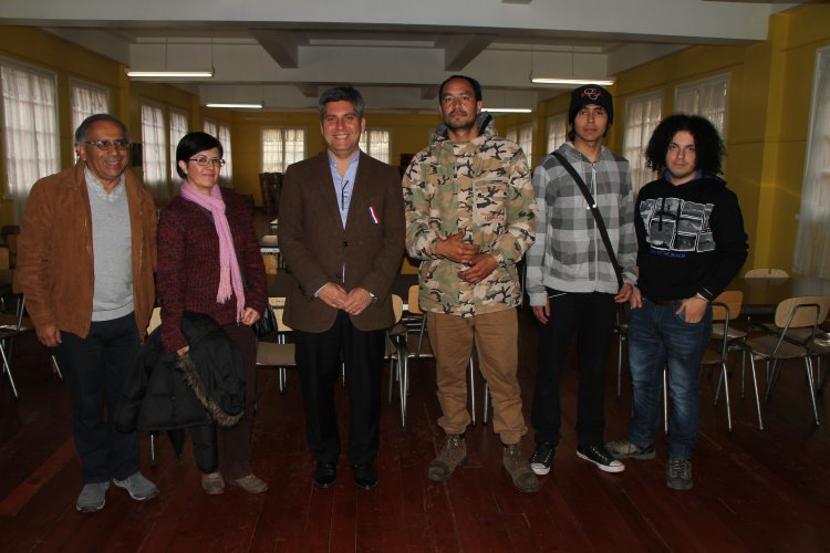 CENTRO EDUCACIONAL DE ADULTOS DE LA SERENA PRESENTÓ SU PROGRAMA DE MEJORAMIENTO A INTENDENTE IBÁÑEZ