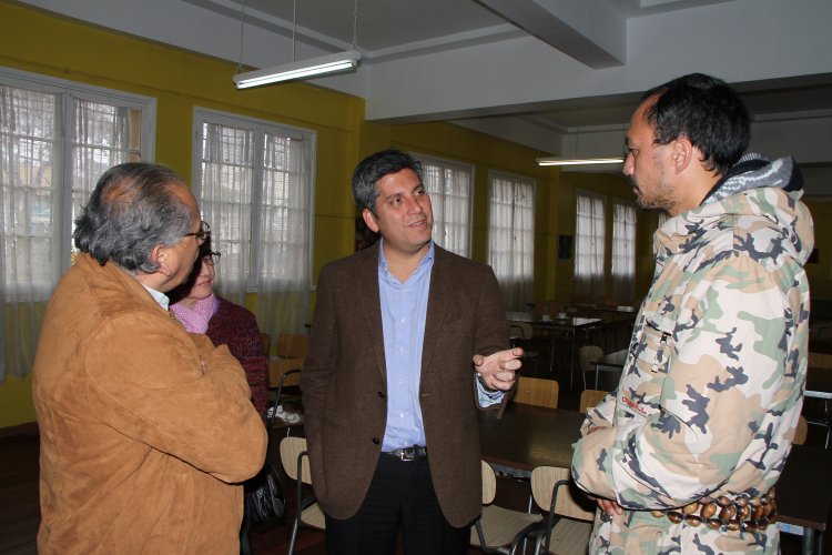 CENTRO EDUCACIONAL DE ADULTOS DE LA SERENA PRESENTÓ SU PROGRAMA DE MEJORAMIENTO A INTENDENTE IBÁÑEZ