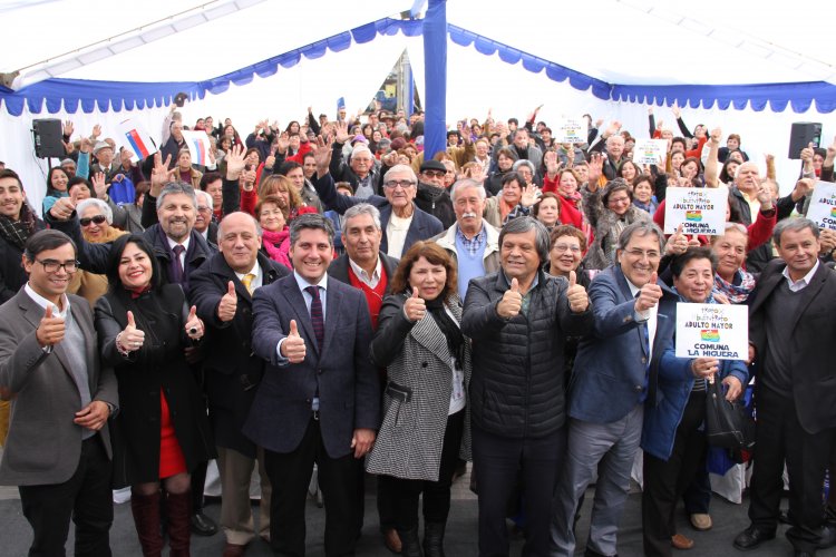 SENAMA REALIZÓ PRIMER SEMINARIO REGIONAL DE ADULTOS MAYORES QUE CONVOCÓ A MÁS DE 300 DIRIGENTES EN LA COMUNA DE SALAMANCA