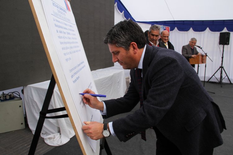 SENAMA REALIZÓ PRIMER SEMINARIO REGIONAL DE ADULTOS MAYORES QUE CONVOCÓ A MÁS DE 300 DIRIGENTES EN LA COMUNA DE SALAMANCA