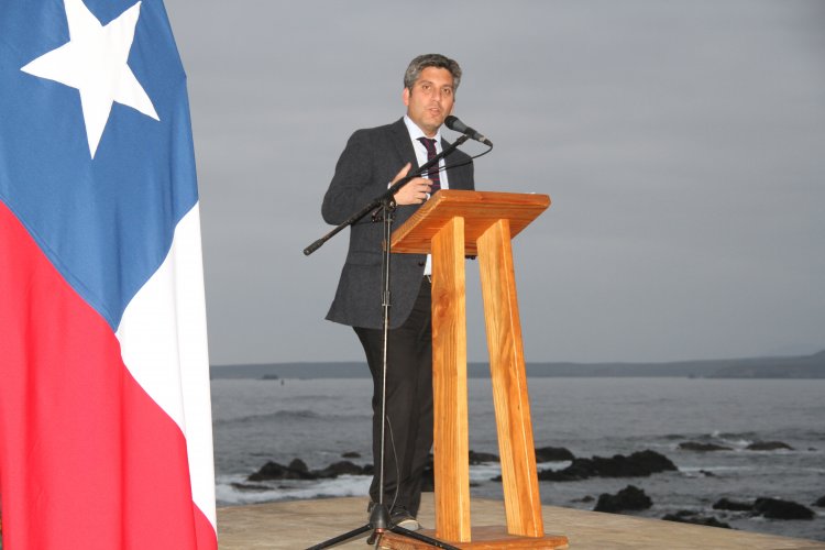 MEJORAMIENTO A COSTANERA DE LOS VILOS DA NUEVO IMPULSO AL COMERCIO LOCAL