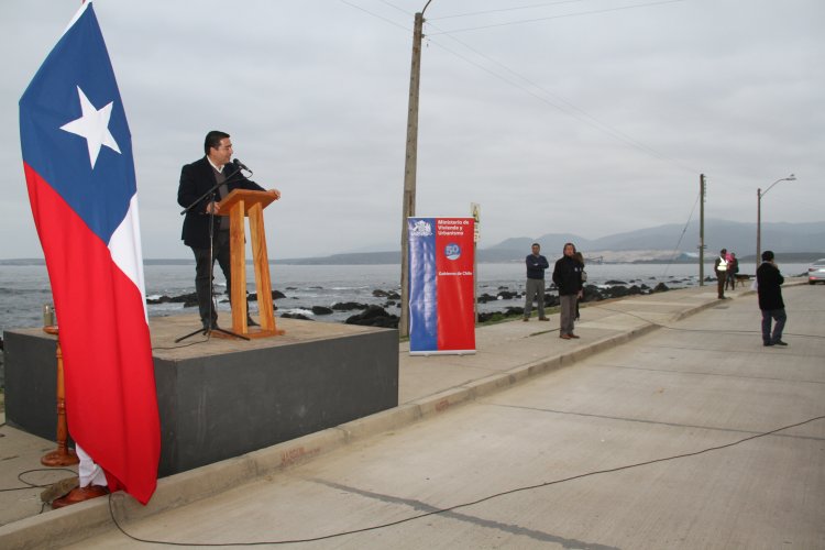 MEJORAMIENTO A COSTANERA DE LOS VILOS DA NUEVO IMPULSO AL COMERCIO LOCAL