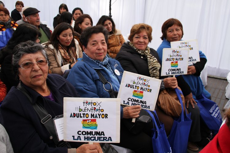 SENAMA REALIZÓ PRIMER SEMINARIO REGIONAL DE ADULTOS MAYORES QUE CONVOCÓ A MÁS DE 300 DIRIGENTES EN LA COMUNA DE SALAMANCA