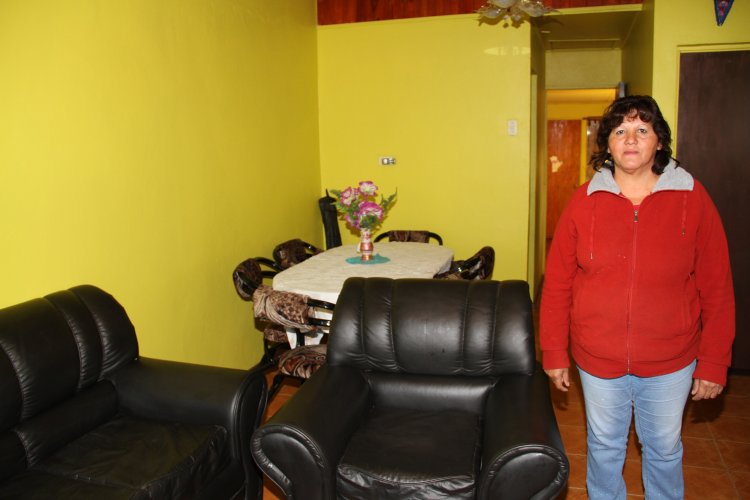 FAMILIAS DE PUNITAQUI REFUERZAN SUS VIVIENDAS TRAS DAÑOS DEL TERREMOTO