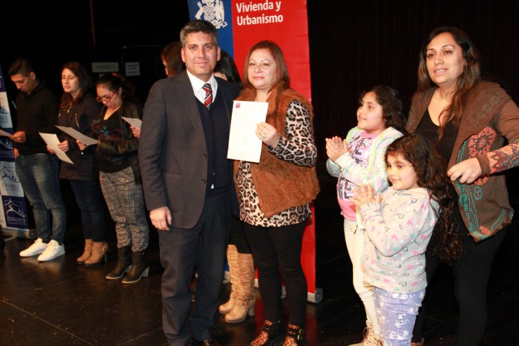 COQUIMBO LIDERA ENTREGA DE SUBSIDIOS HABITACIONALES PARA SECTORES MEDIOS EN 2016