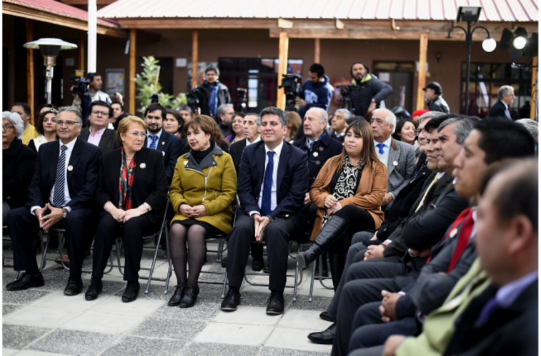 PRESIDENTA BACHELET: “PORQUE SABEMOS QUE LA ESCUELA RURAL ES LA ESCUELA PÚBLICA POR EXCELENCIA, QUEREMOS QUE SEA UN EJEMPLO PARA TODO NUESTRO PAÍS”