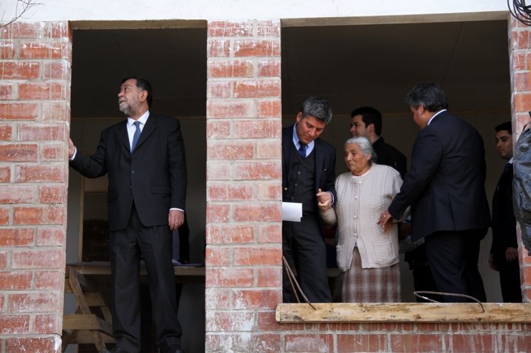 AVANZA CONSTRUCCIÓN DE VIVIENDAS DAÑADAS POR EL TERREMOTO EN ILLAPEL