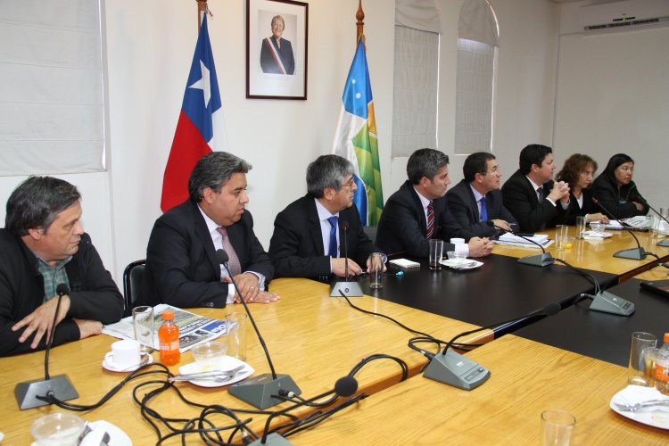 GOBIERNO PRESENTA PLAN DE INFRAESTRUCTURA PARA ENFRENTAR LA SEQUÍA EN EL LARGO PLAZO