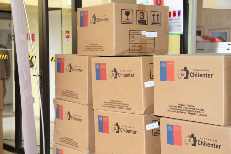 VECINOS DE 23 ORGANIZACIONES SOCIALES DE LA SERENA RECIBIERON COMPUTADORES DE FUNDACIÓN CHILENTER