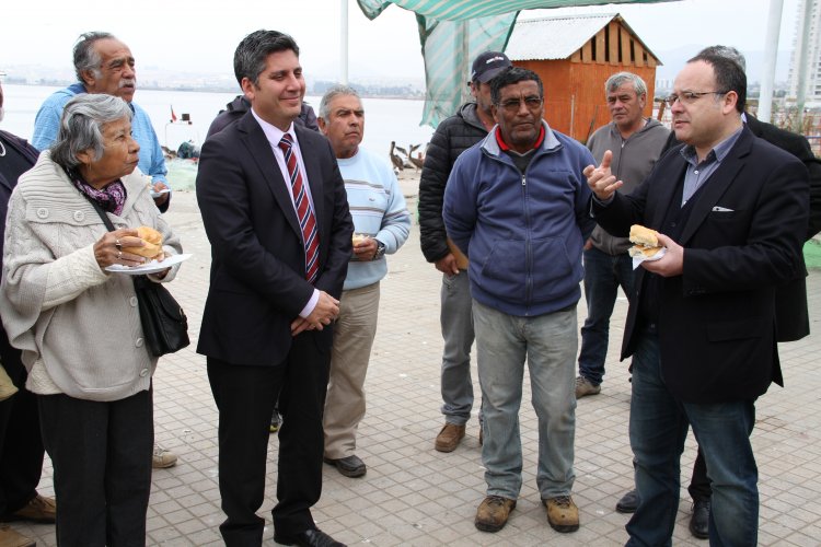 CON CHURRASCO MARINO CONSTITUYENTE INVITAN A PARTICIPAR EN CABILDO REGIONAL